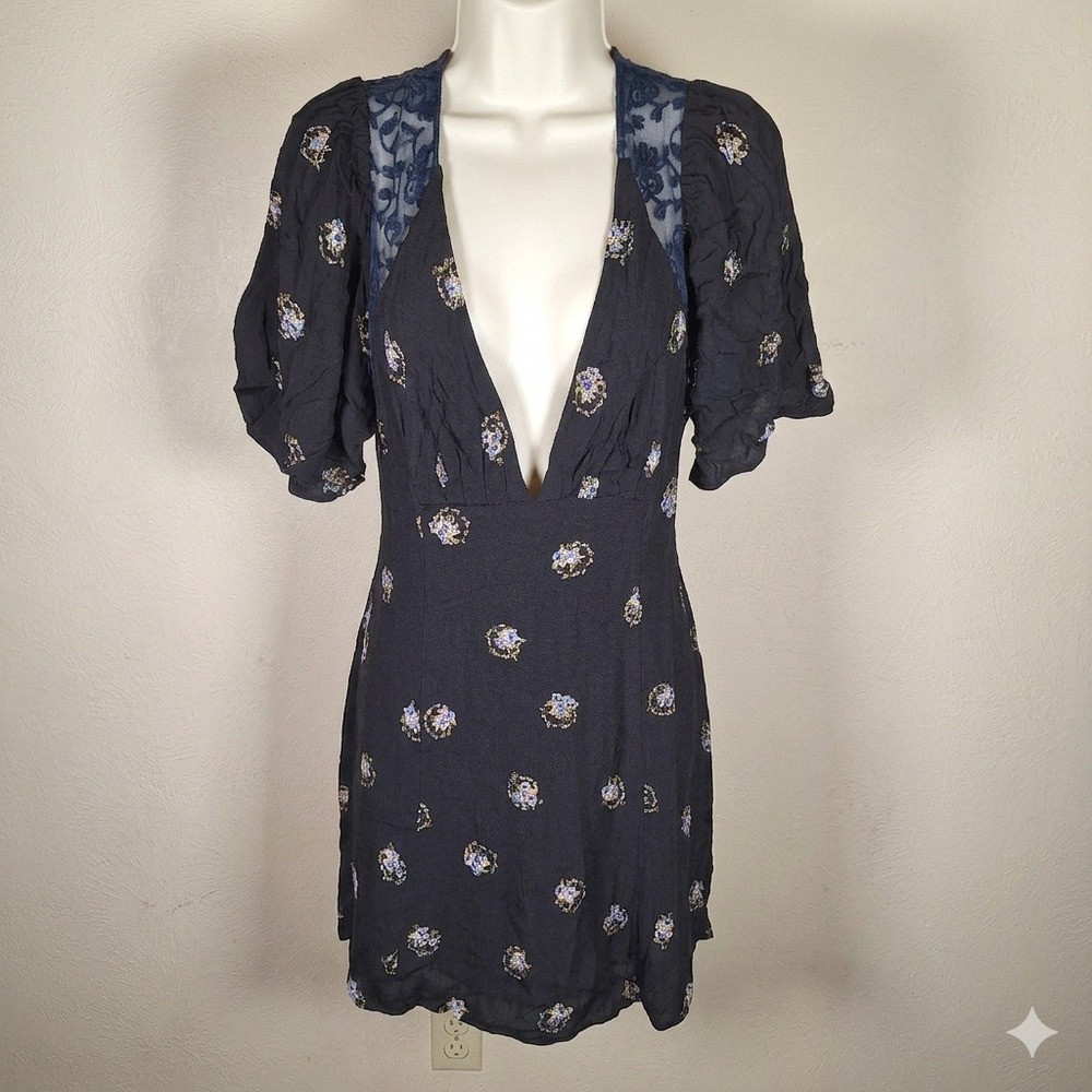 Free People Mockingbird Whimsi Open Back Tie Lace Low V Plunge Stretch Tunic 4